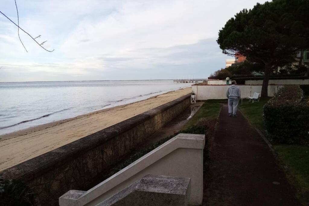 Appart Sur La Plage Pied Dans L Eau Avec Terrasse Jardin Vue Sur Le Bassin Depuis La Terrasse , Parking Arcachon Exterior foto