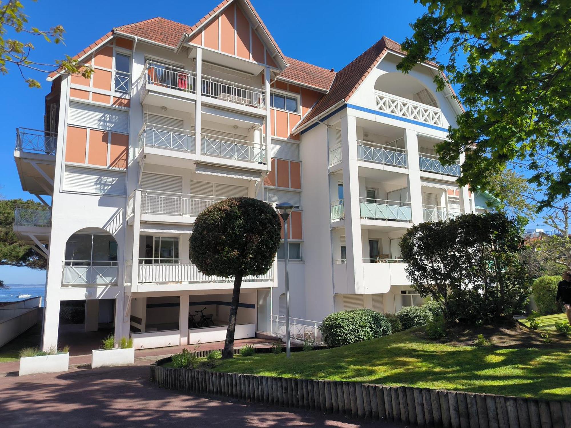 Appart Sur La Plage Pied Dans L Eau Avec Terrasse Jardin Vue Sur Le Bassin Depuis La Terrasse , Parking Arcachon Exterior foto